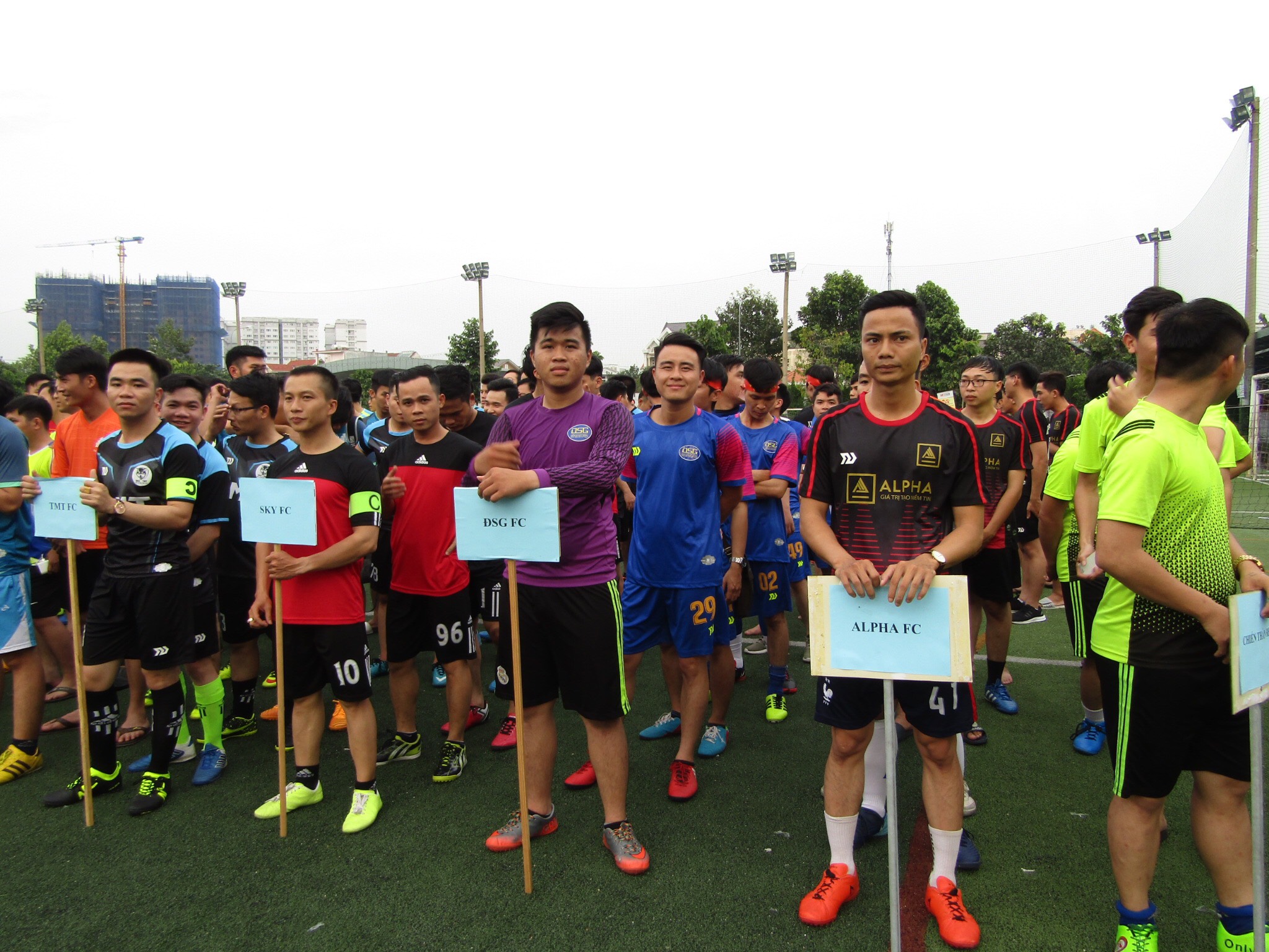 KẾT QUẢ TUẦN 4 - LỊCH THI ĐẤU TUẦN 5: CUỘC ĐUA GIÀNH TẤM VÉ VÀO VÒNG TRONG ĐÃ ĐẾN HỒI KẾT