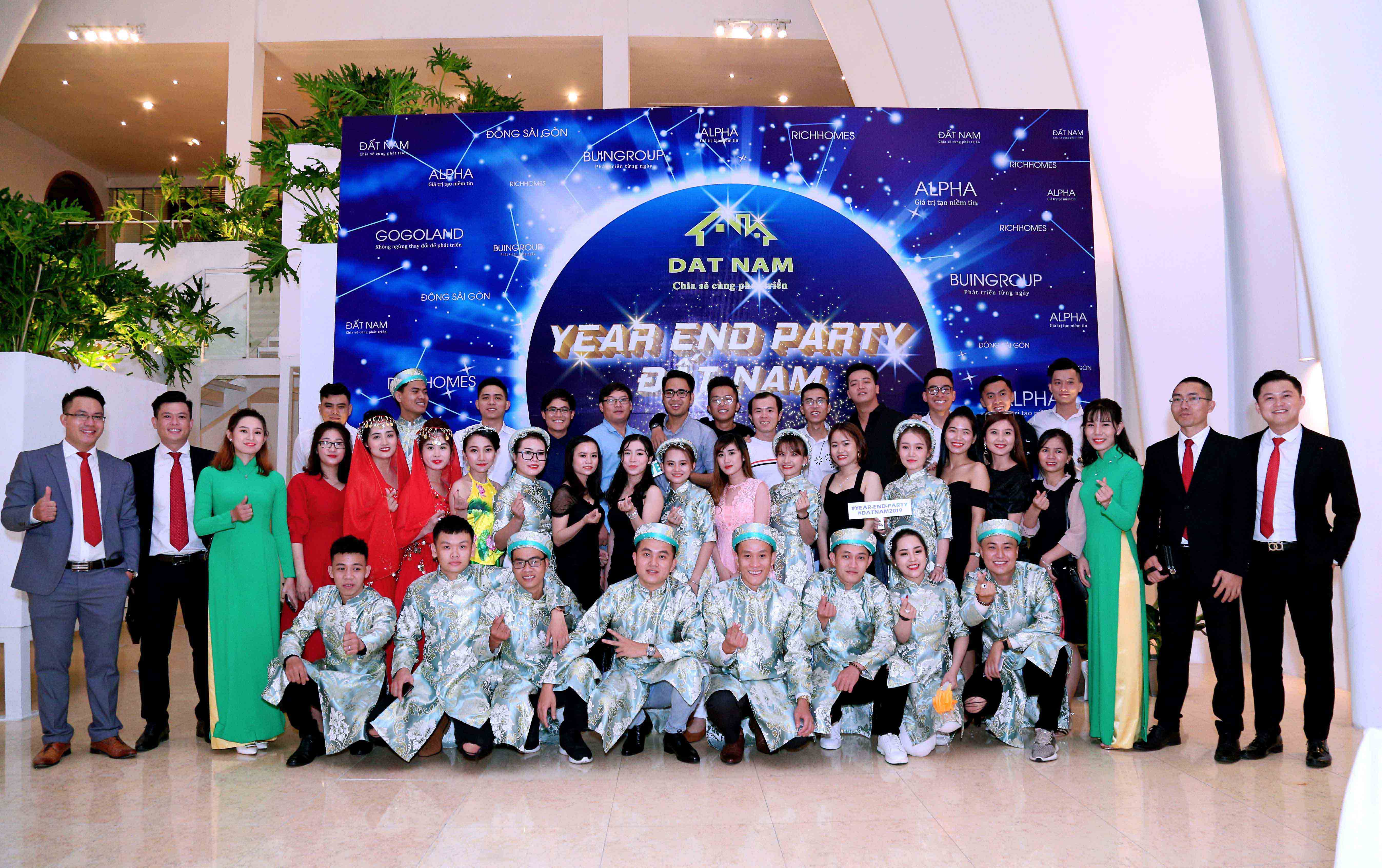 ĐẤT NAM - YEAR END PARTY 2018: HÀNH TRÌNH CẢM XÚC