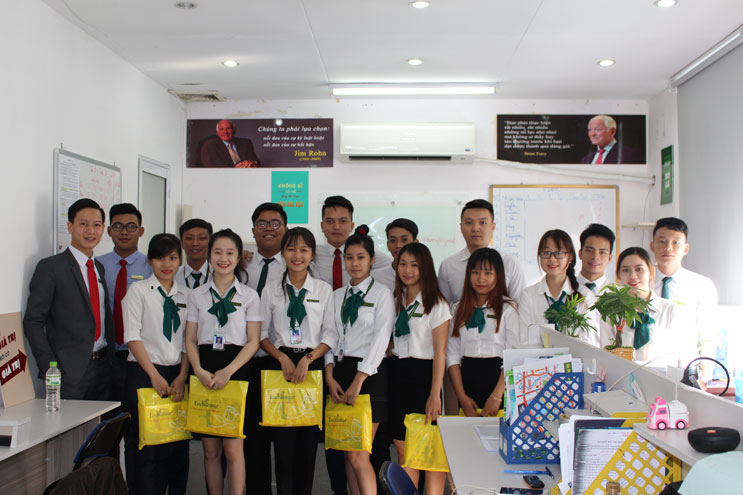 PHỤ NỮ LÀ NHỮNG NỤ HOA - NÂNG NIU CHĂM SÓC DỄ MÀ PHẢI KHÔNG?